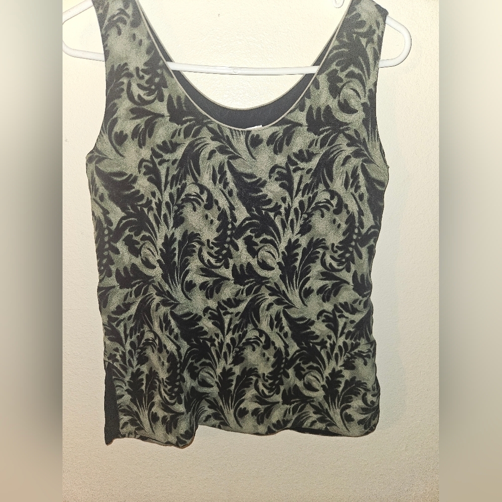 Peter Nygard Womans Tank Top Size 6